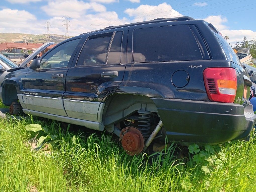 2000 Jeep Grand Cherokee Laredo (Parts)