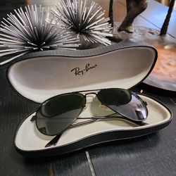 Ray-Ban Aviator Classic Sunglasses - Cruise !
