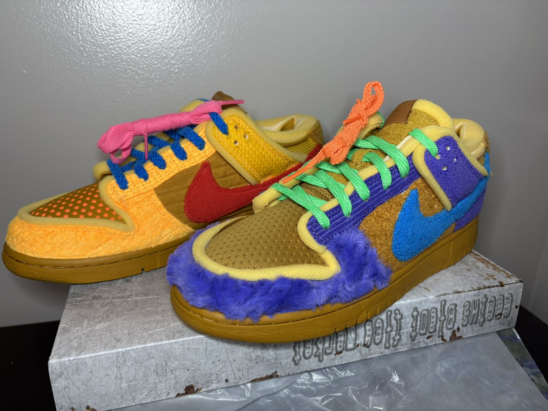 Nike dunk cactus plant flea market Gold