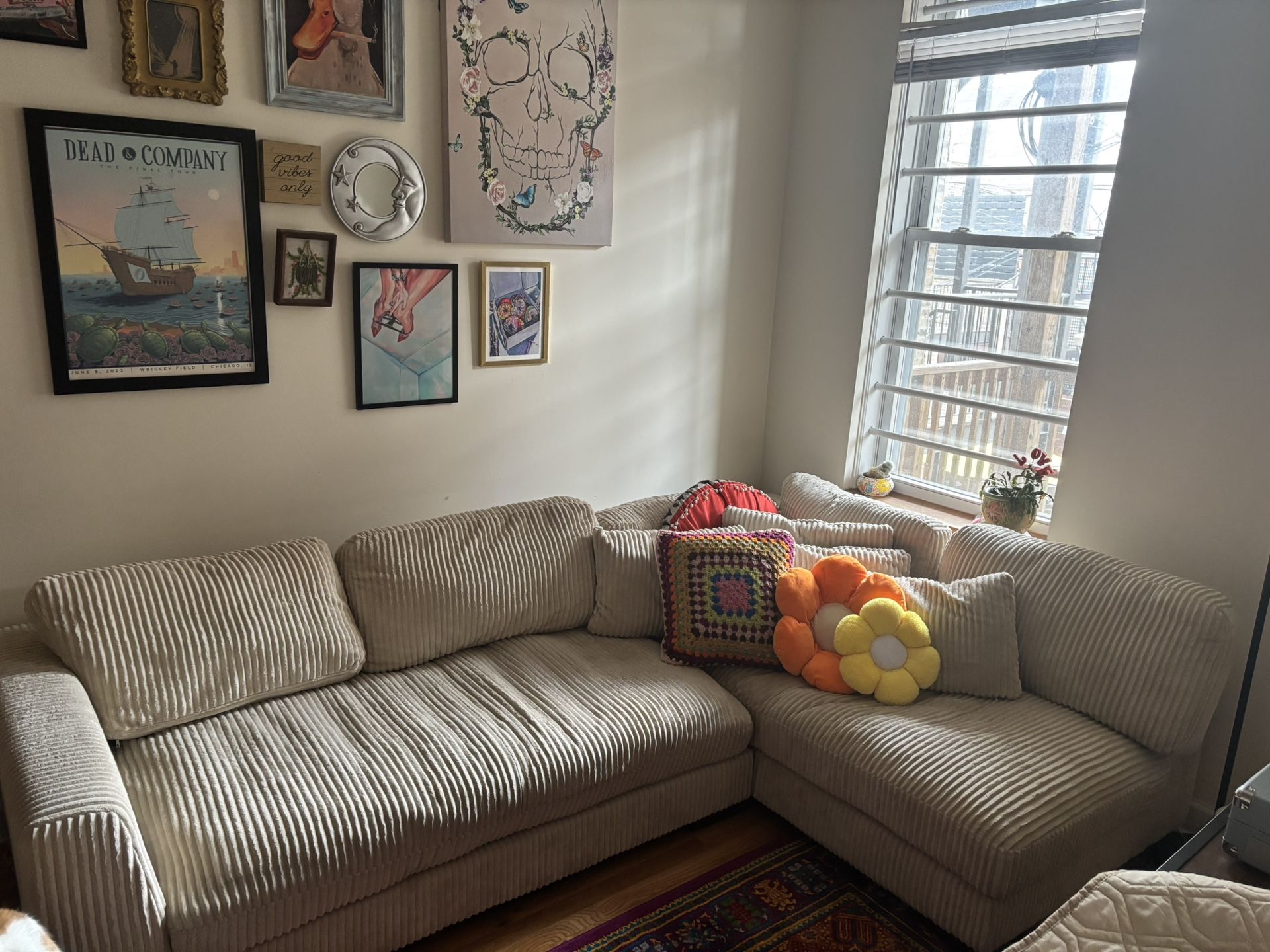 White Sectional Couch Sofa Like New
