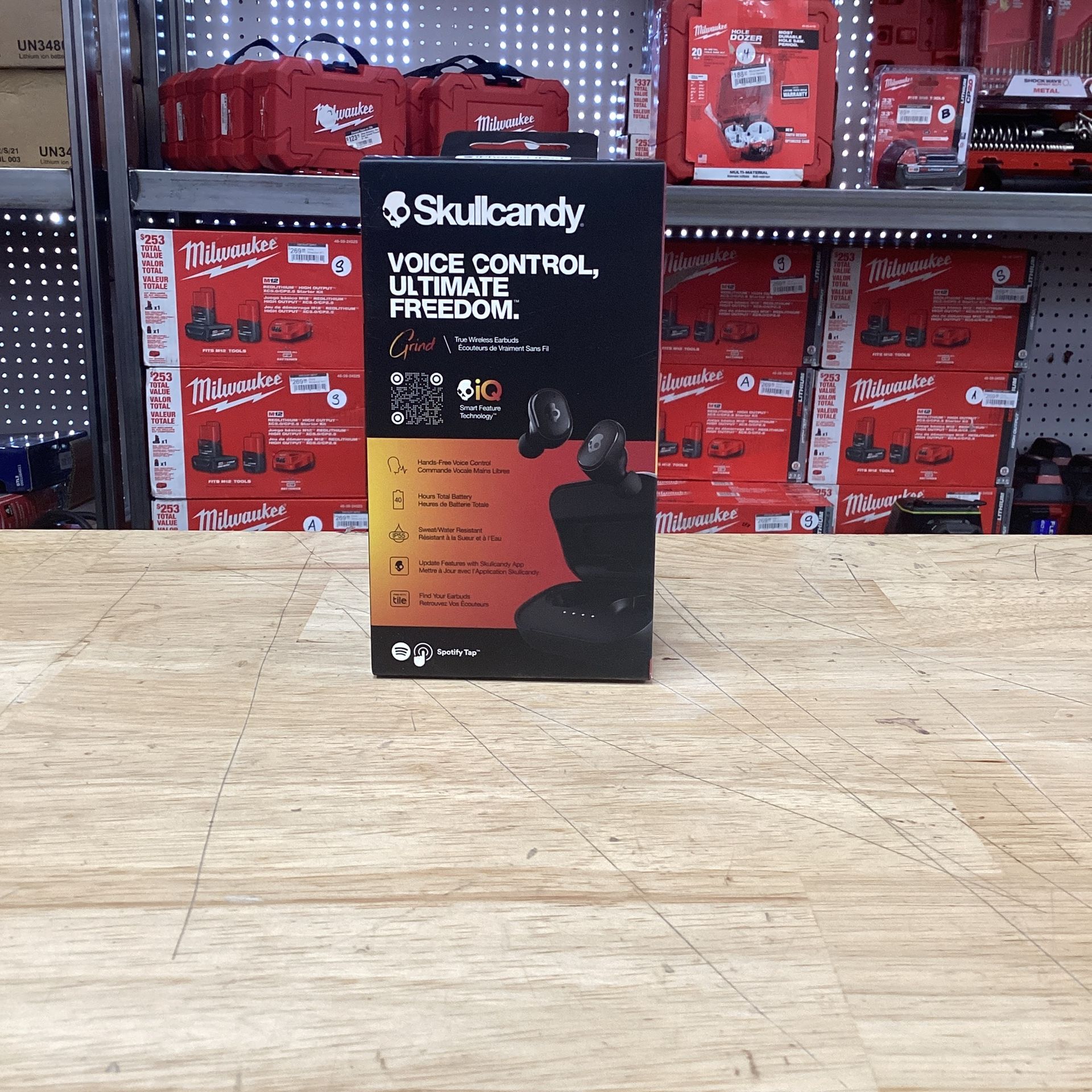 Skullcandy Grind In-Ear Wireless Earbuds, 40 Hr Battery, Skull-iQ, Alexa Enabled, Microphone, Works with iPhone Android and Bluetooth Devices - True B
