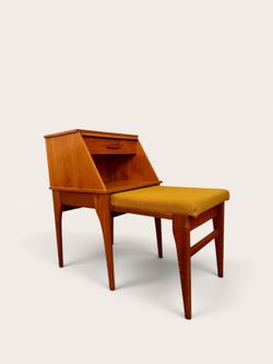 1960s Vintage MCM Chippy Telephone Seat Made in England