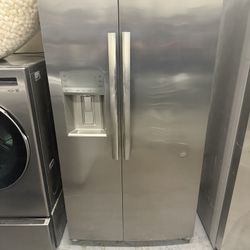 NEW 1 YEAR WARRANTY Frigidaire Gallery Refrigerator Stainless Steel