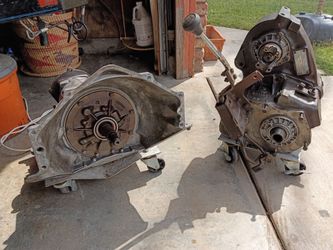 Turbo 350 transmission and transfer case for a four-wheel drive