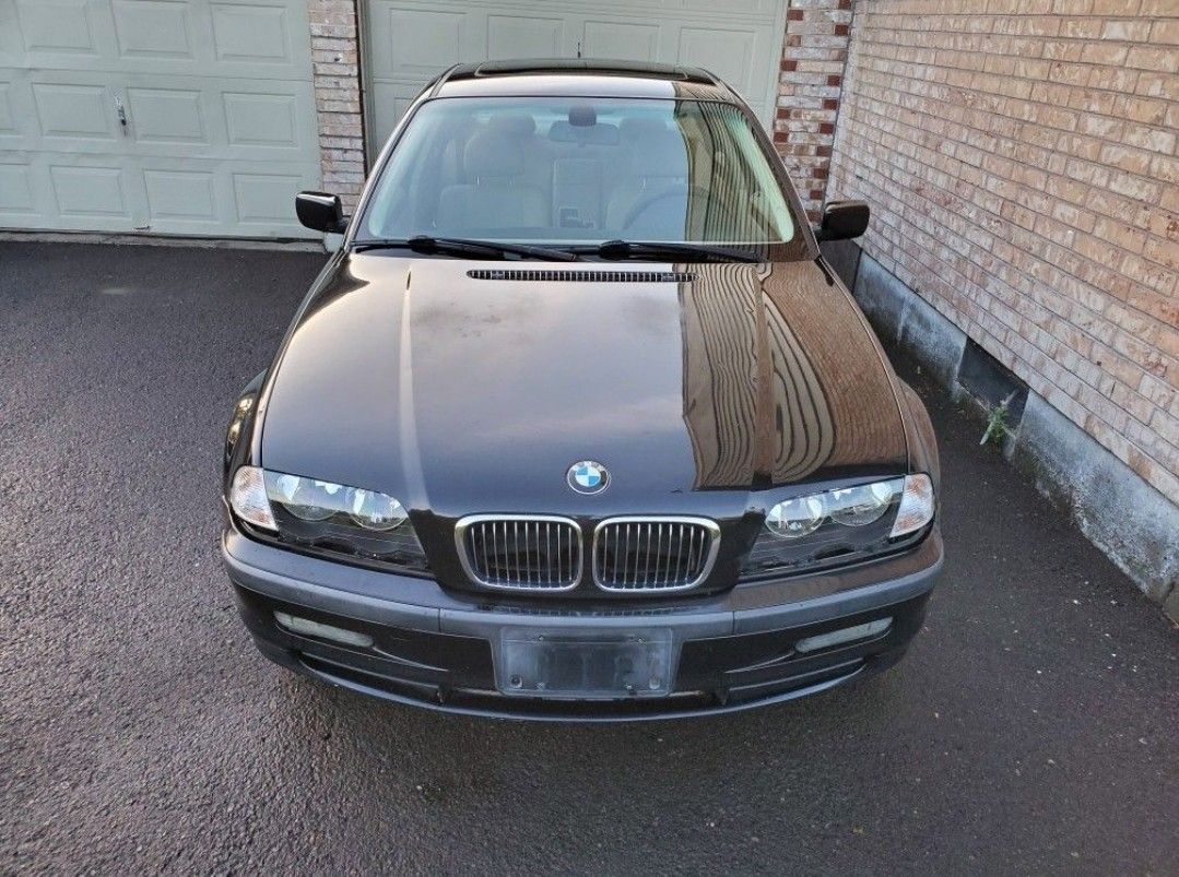 2000 BMW 328i