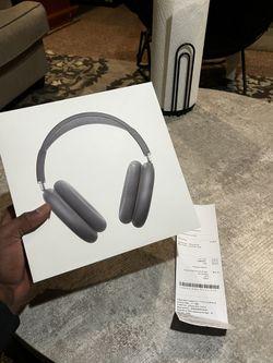 AirPod Maxes W/ Receipt