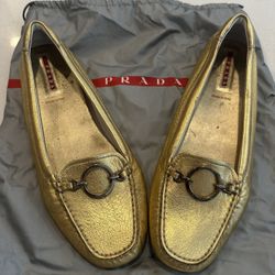 Women’s Sz 40 Gold Prada Slip Loafer