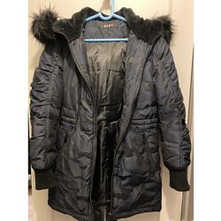 DKNY winter coat - barely worn like new- (Black) Size S-M 