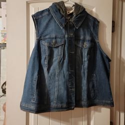 Cute Jean Jacket W. Removable Hoodie