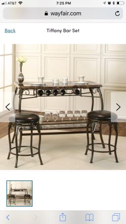 Bar with 2 stools