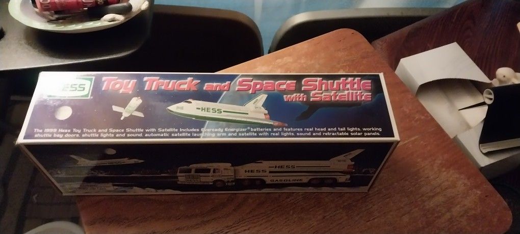 1999 HESS Space Shuttle