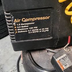 4 Gallon Air Compressor 