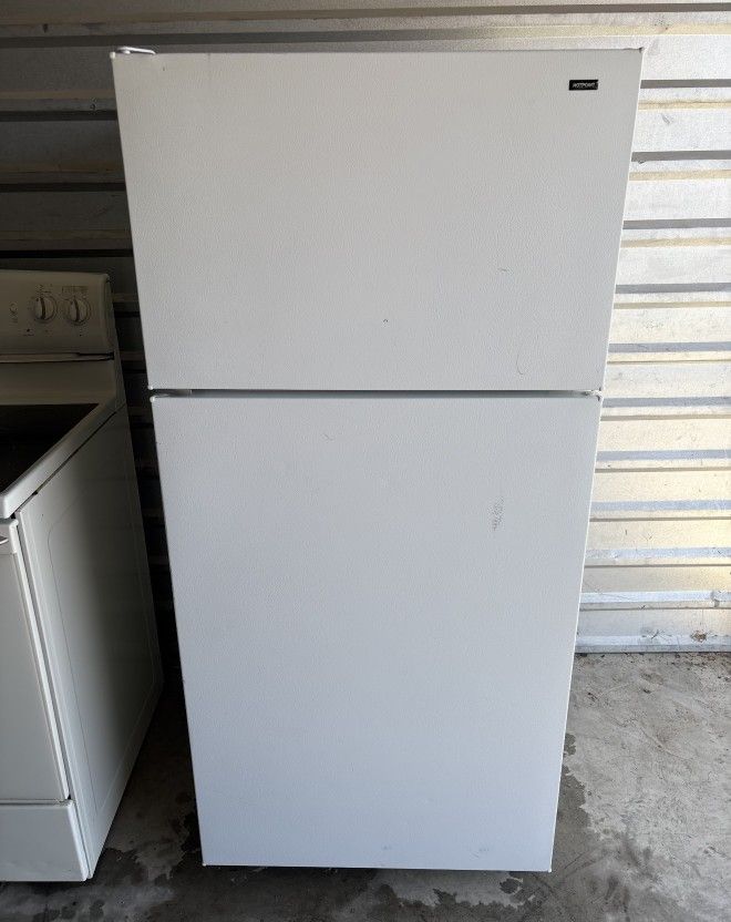 White Hotpoint Refrigerator And Freezer