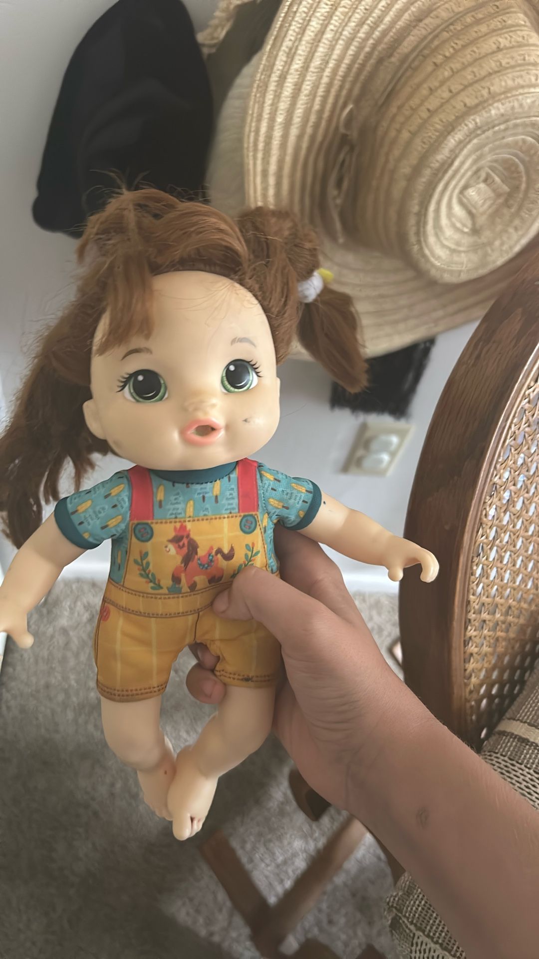 Super cute rare baby alive doll 2020 retired worth a lot of money in original outfit hair messy kind of used but still pretty much brand new coes with