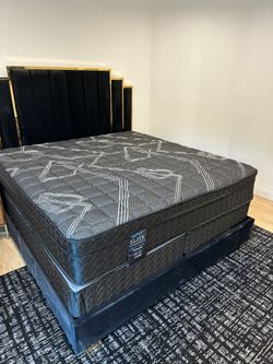 King Size Mattress Pillow Top 12"    new Mattress in a plastic sealed.    We offer same day delivery