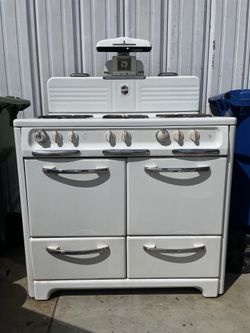 Wedgewood Vintage Stove