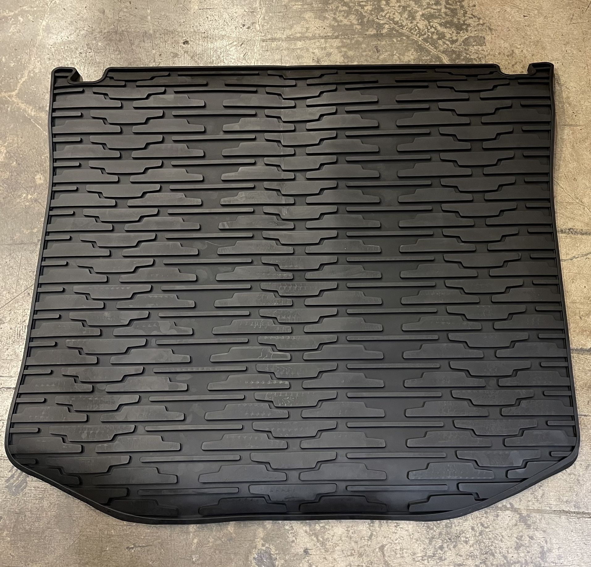 2011-2019 Jeep Grand Cherokee All Weather Protection Trunk Mat X002808OXV