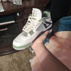 Authentic AIR JORDAN 4 "SEAFOAM"