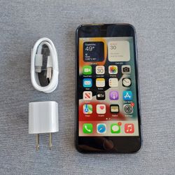 iPhone 8 256gb - UNLOCKED - Like New 