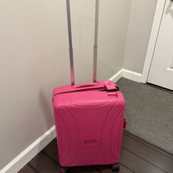 Nice suitcase carryon luggage 