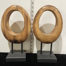 2 WOODEN SCULPTURE ABSTRACT WOODEN SCULPTURE