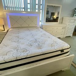 GORGEOUS, STURDY Bedroom Set at an AMAZING PRICE!