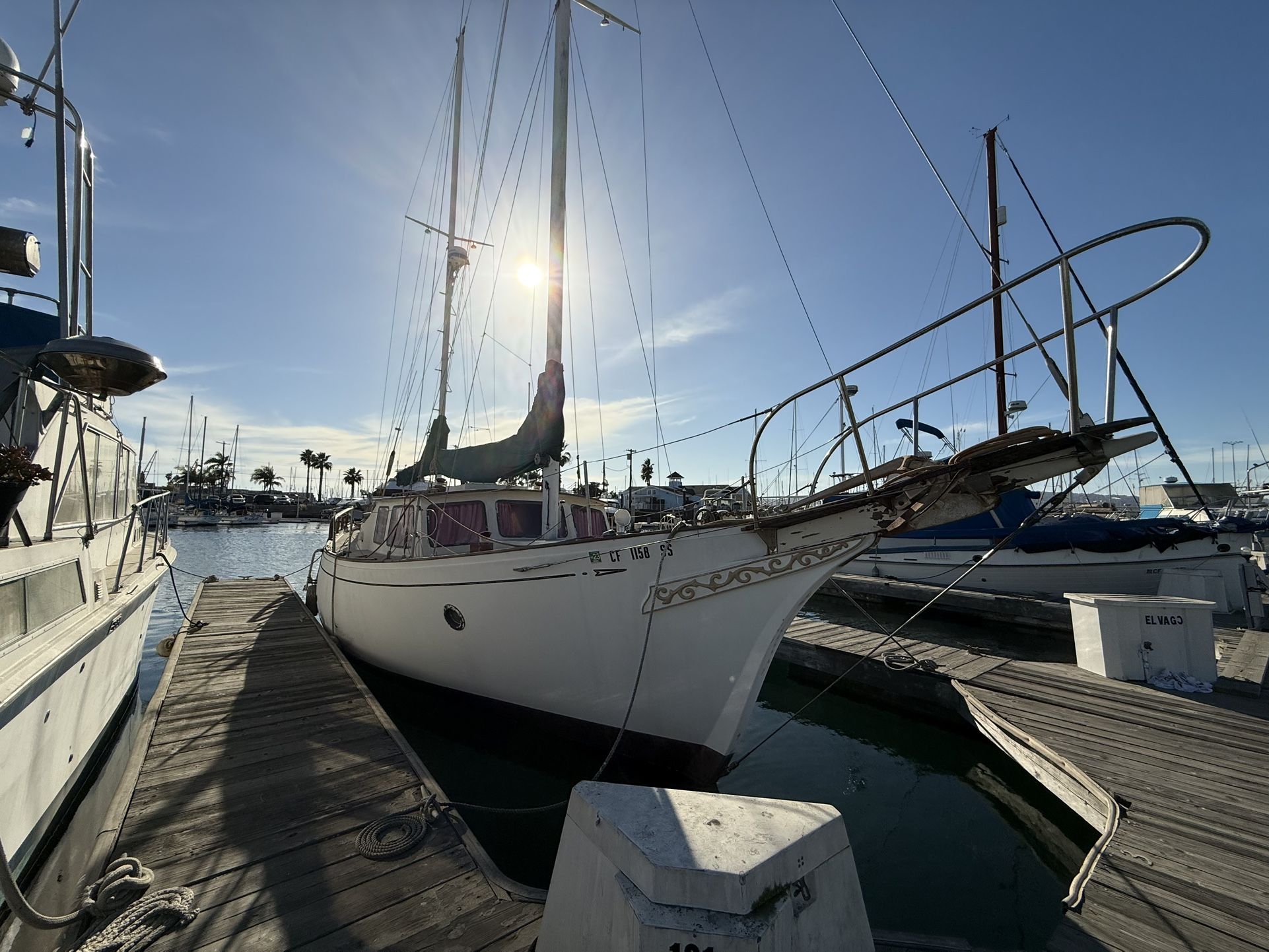 1973 Islander 40