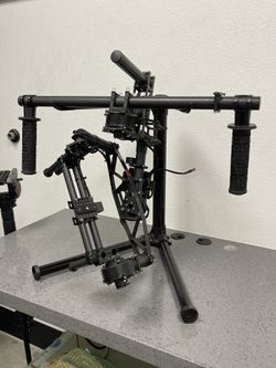 Freefly MOVI M10 Digital 3-Axis Gyro Stabilized Handheld Camera Gimbal V
