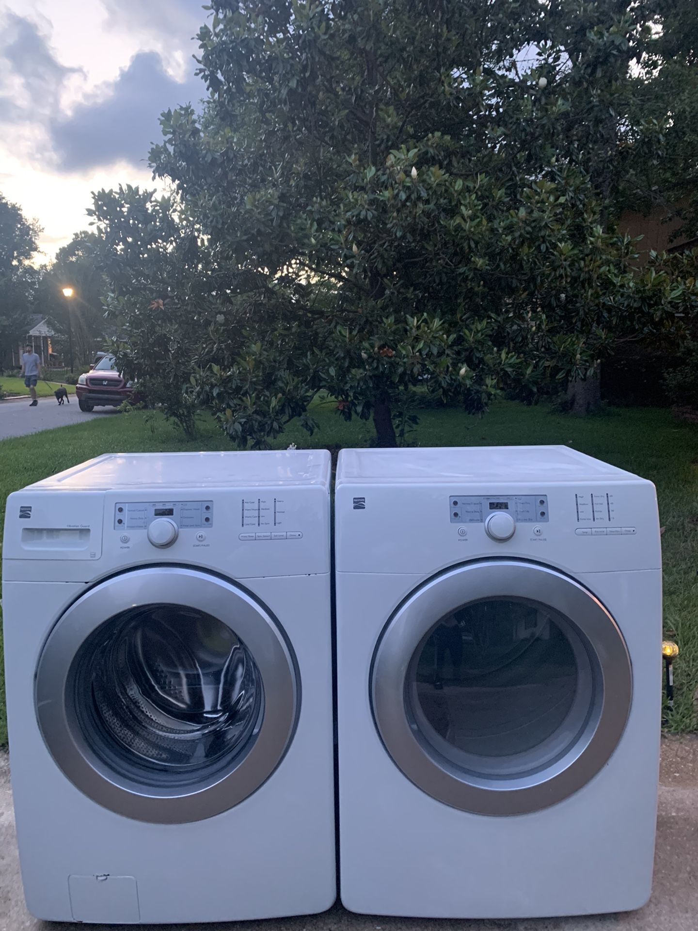 🌊 Matching Kenmore Frontloader Washer and Dryer Set Available 🌊