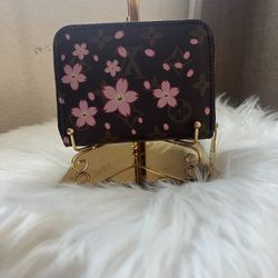 SAKURA Zippy Wallet  Brand New  🌸 SALE🌸