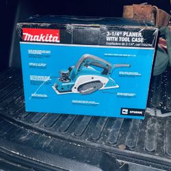 Makita Planer: Cepilladora Electrica 