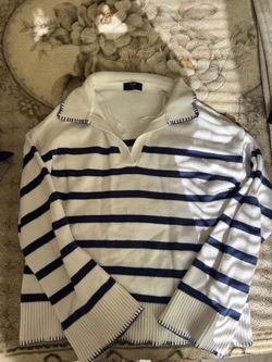 Size medium women top