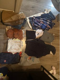 28 pieces of Toddler Boys Assorted Clothing Bundle Lot Size 3T-5T