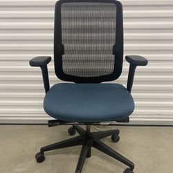 Allsteel Access ®️ Fully Loaded Model Office Chair/ Task Chair