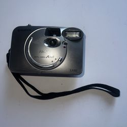 Fujifilm FinePix A101 1.3MP Digital Camera Silver Parts Only (Read Description)  