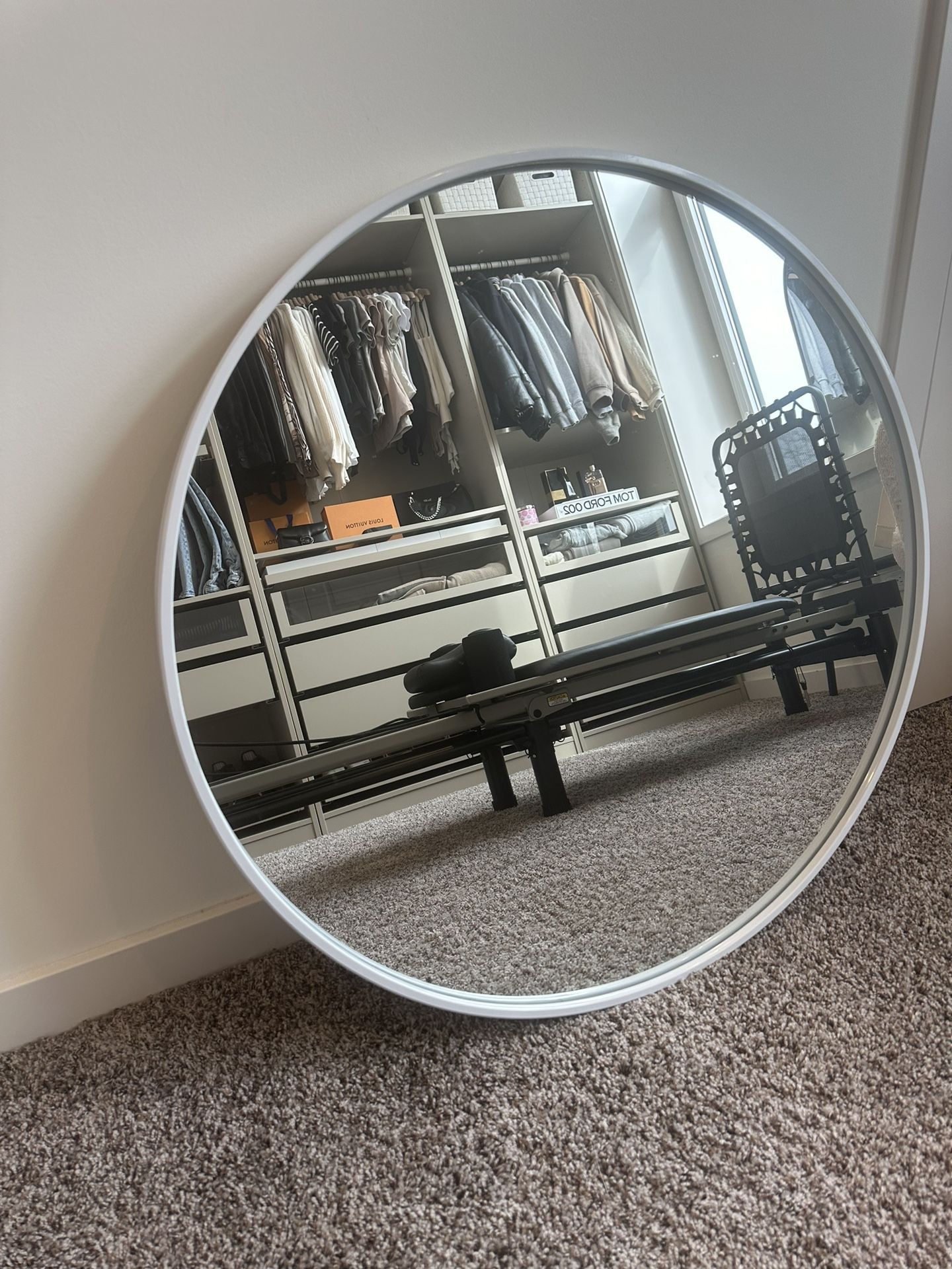 32in White Round Wall Mounted Mirror