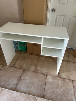 Escritorio Así como está$25