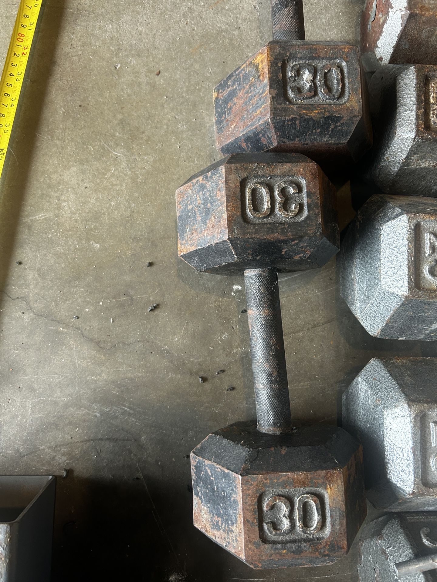 Dumbbell weights 30lbs.