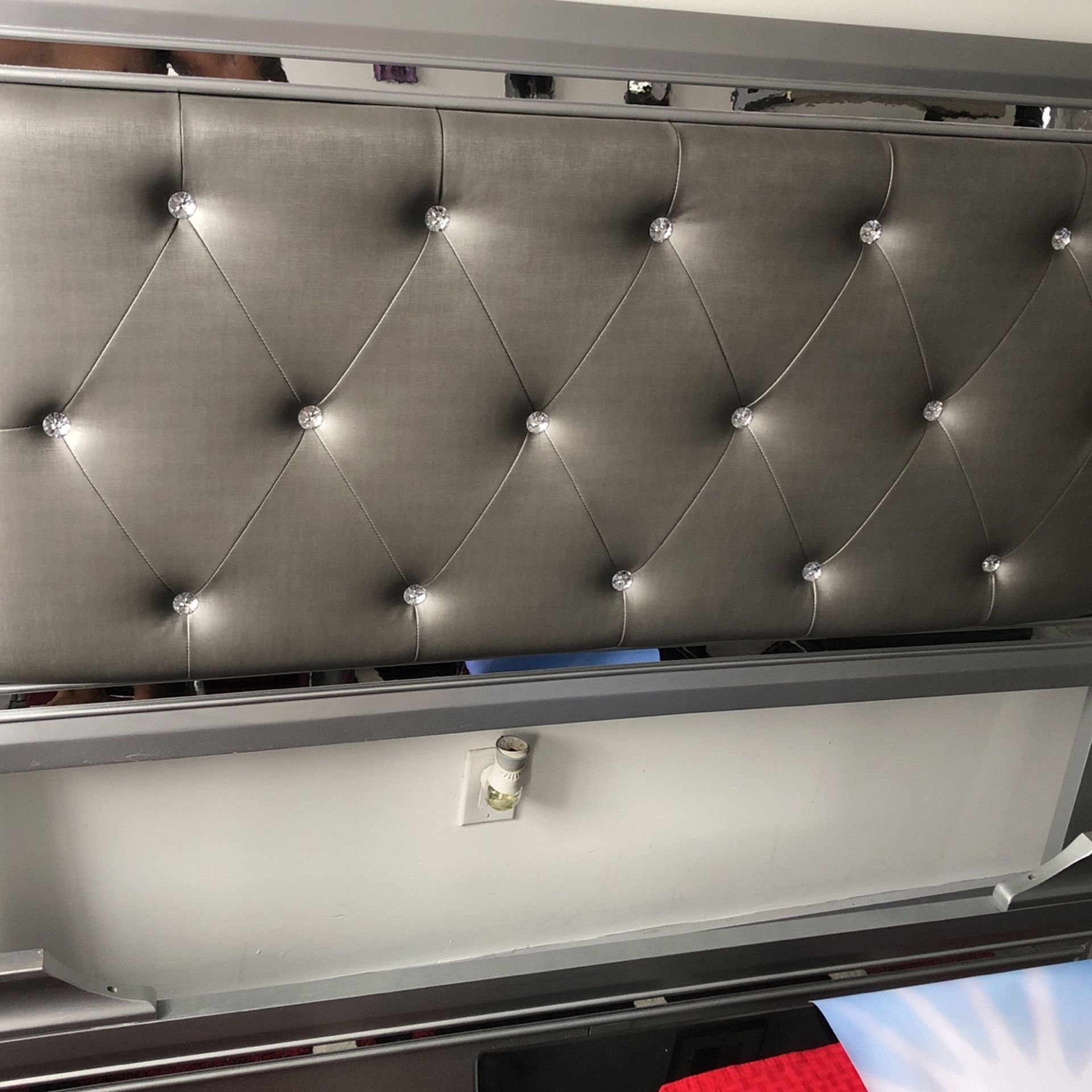 Queen Head Board
