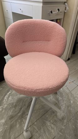 Vanity chair