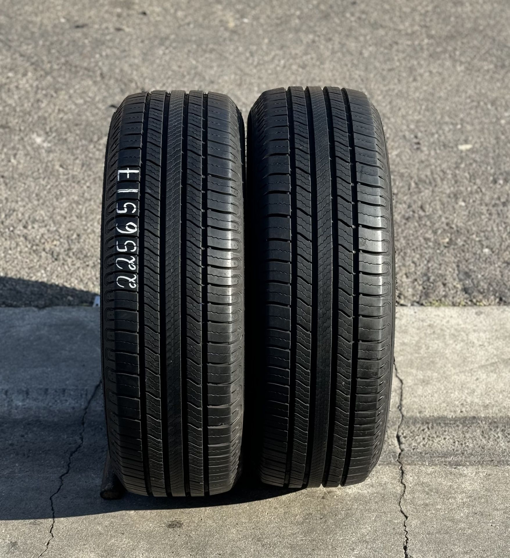 225/65/17 MICHELIN X TOUR A/S