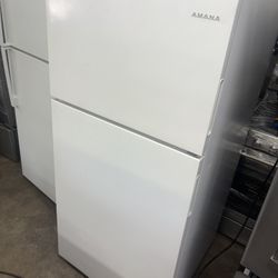 Amana Refrigerator Top Freezer “white” 