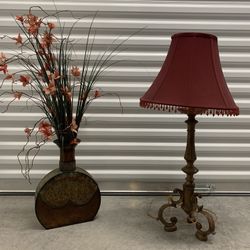 MUST GO - Silk Flower Arrangement Decor & Table Lamp - Very Nice! 