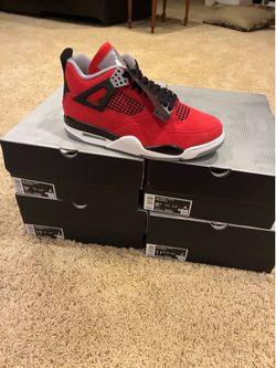 Jordan 4 toro bravo