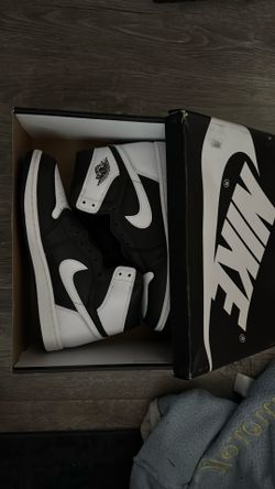 Air Jordan Retro High OG Size 11