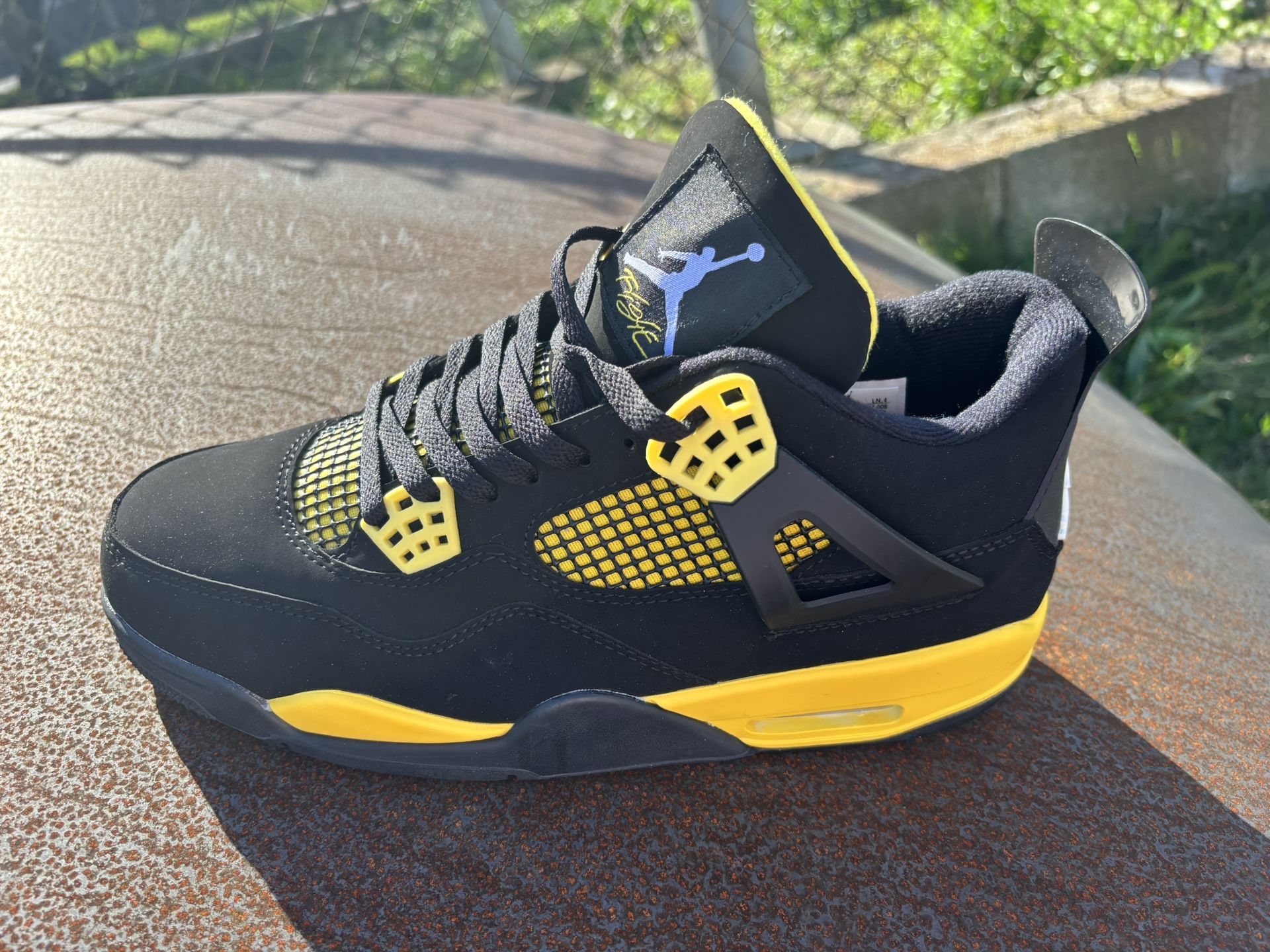 Jordan 4 Yellow And Black Thunder Reps