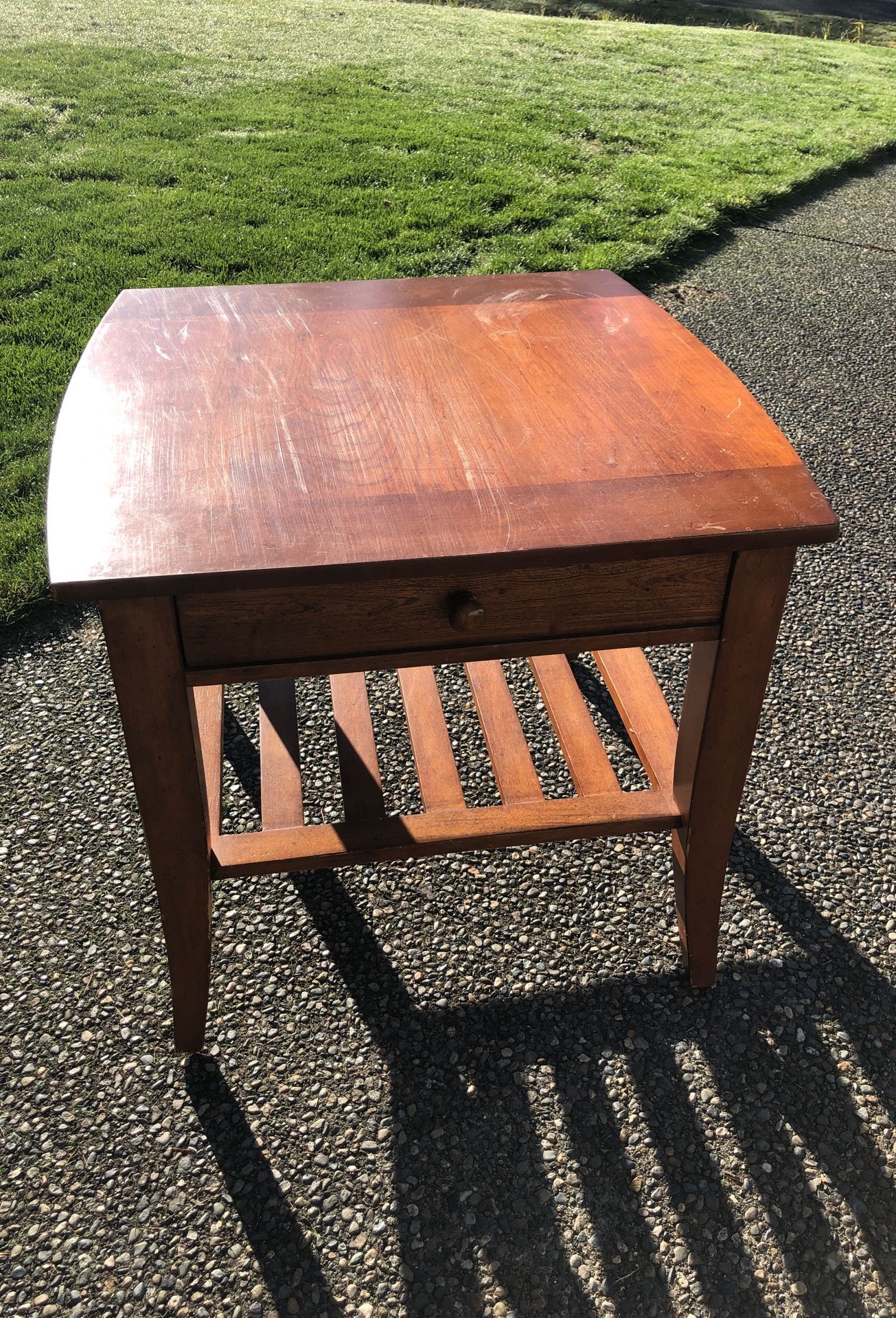 Side table / End Table