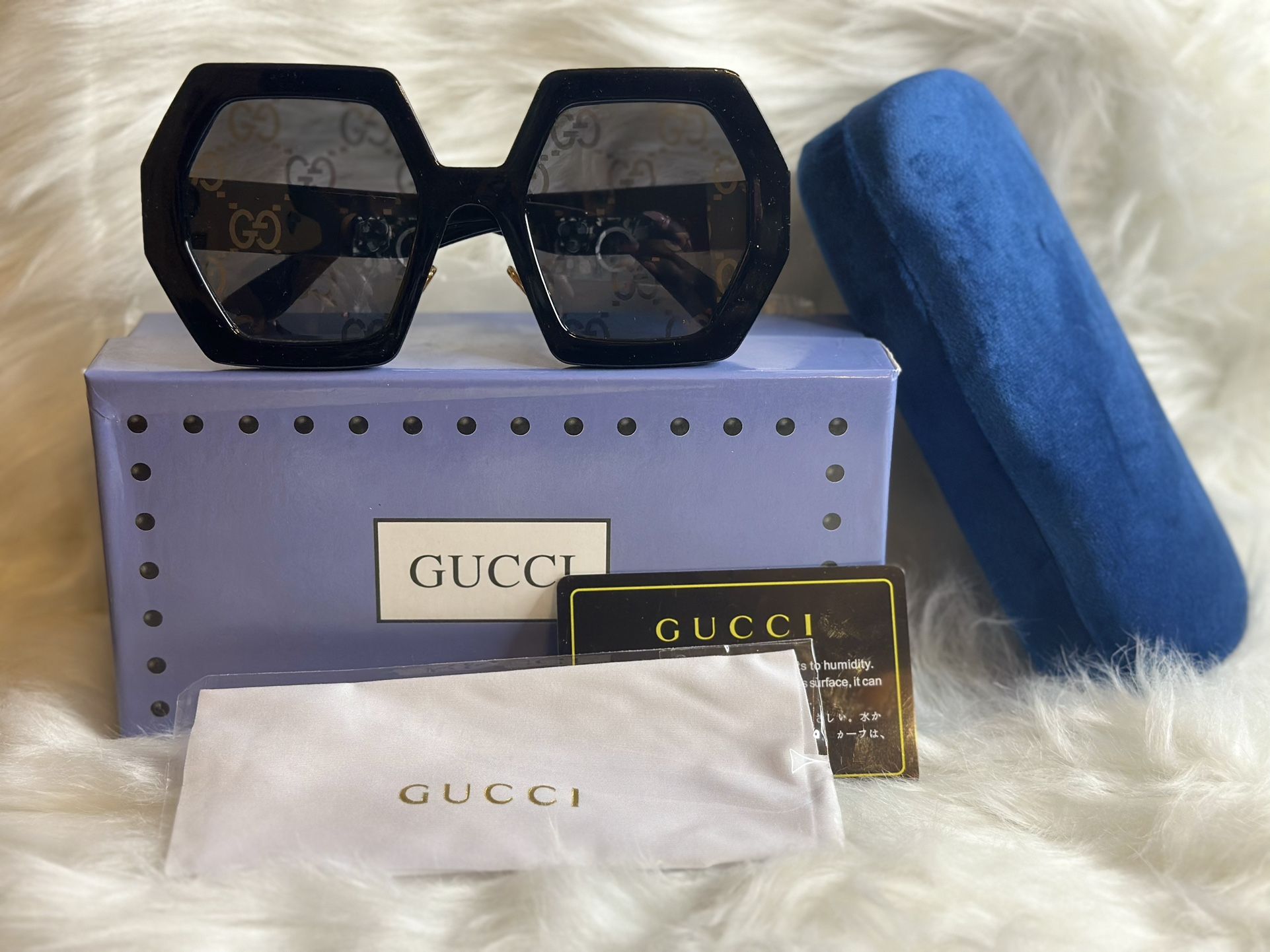 Black Gucci Sunglasses 