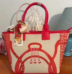 Summer time handbag