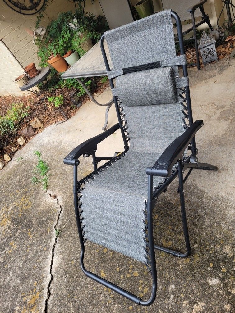 New Caravan Sports Zero Gravity Outdoor Portable Folding Chair